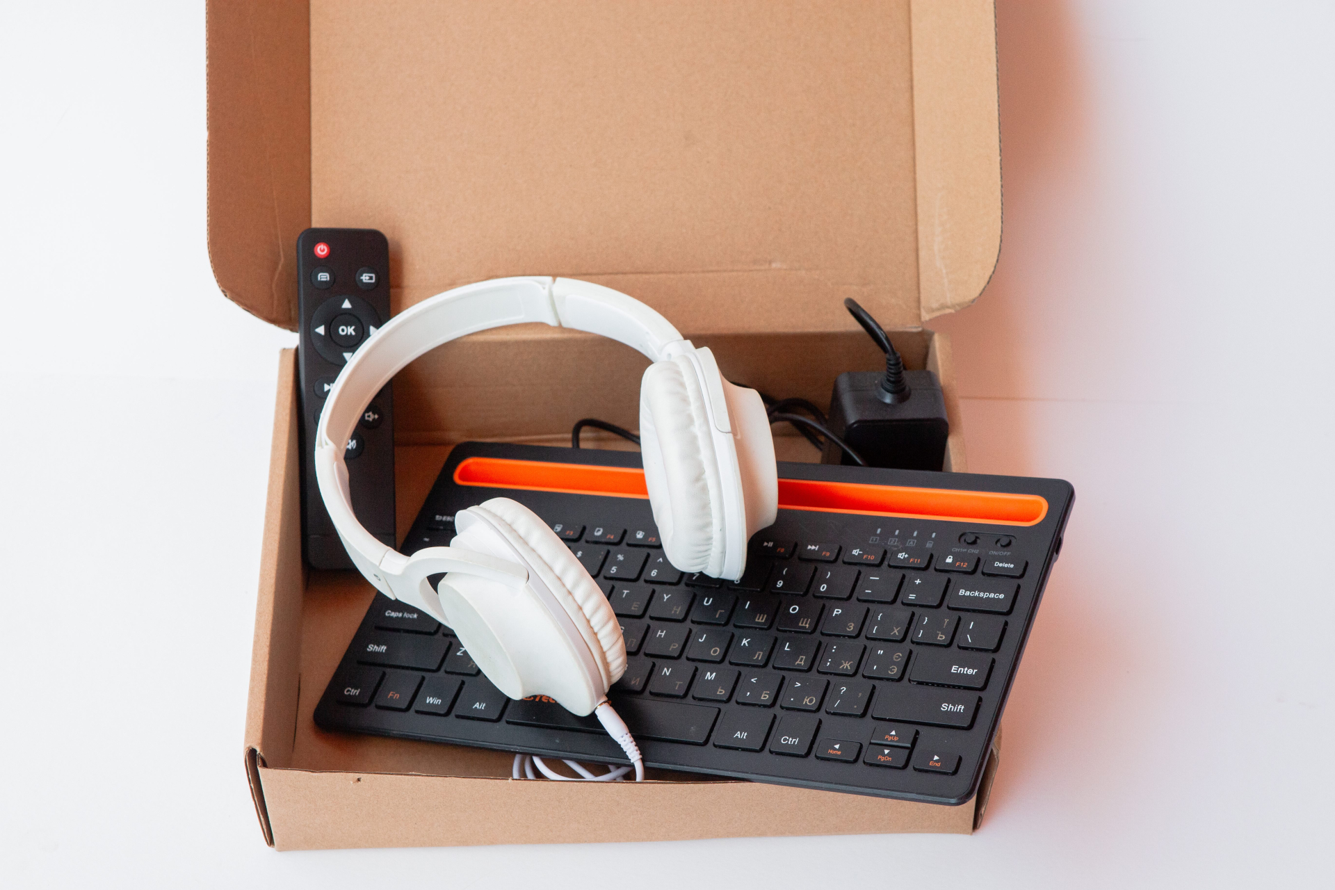 ヘッドホンとキーボード